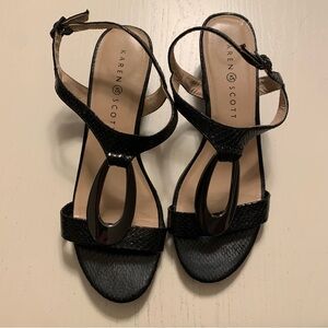 Karen Scott Black Wedges